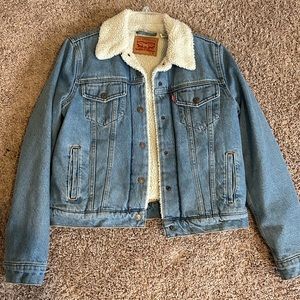 Levi Sherpa Blue Jean Jacket✨